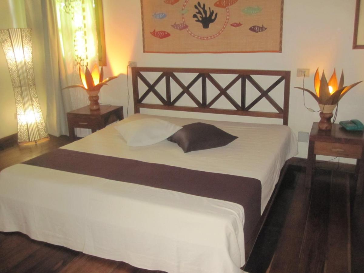 Corail Noir Hotel Ambaro Esterno foto